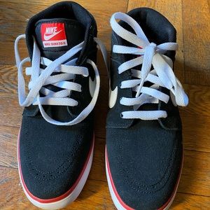 New Men’s Nike Suketo II